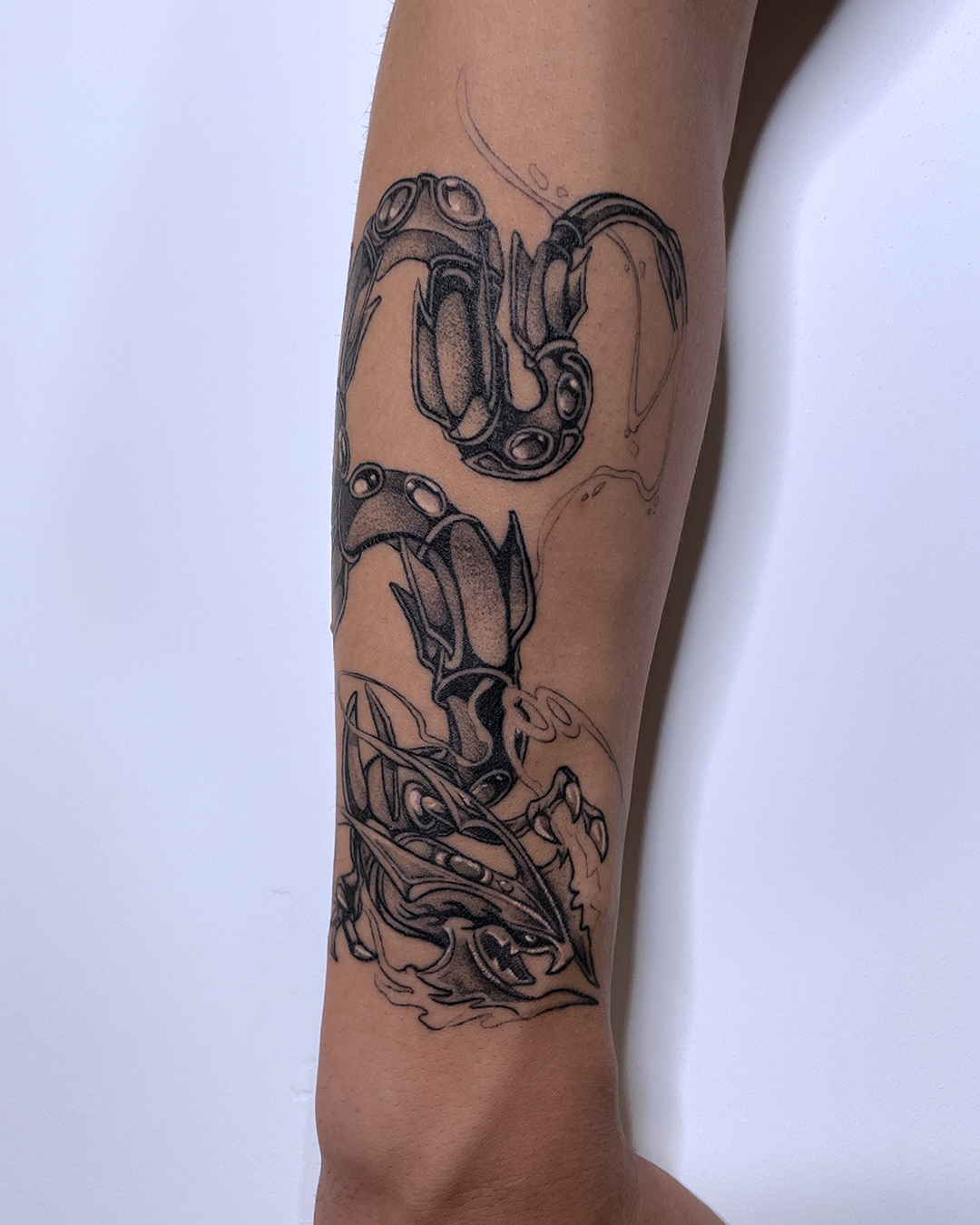 Tatuaje de Rayquaza por Brecha